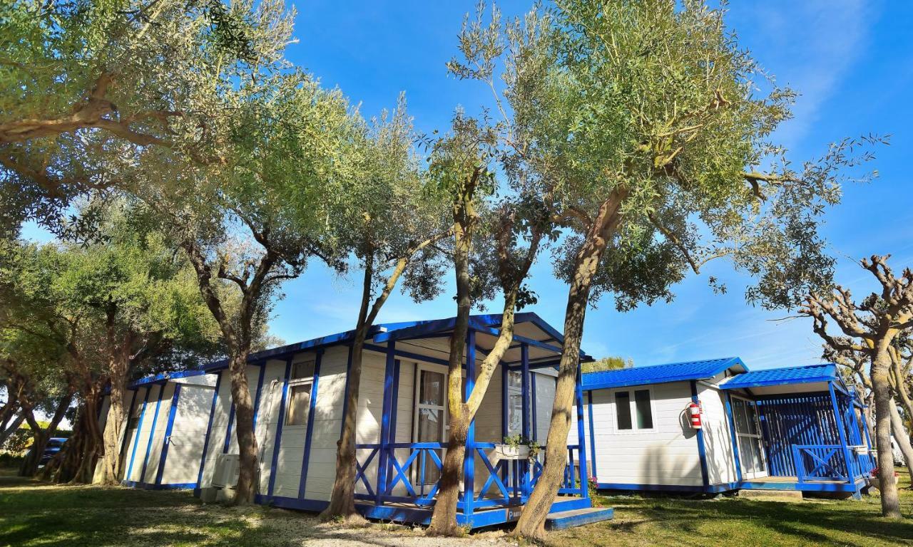 Camping & Bungalows Estanyet Les Cases d'Alcanar Exterior photo